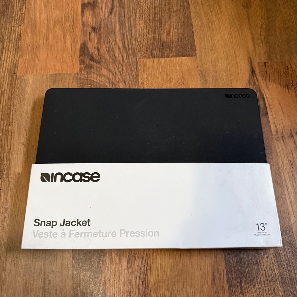 Incase Snap Jacket MacBook Pro 13 Thunderbolt 3 USB-C Case Matte Black NEW